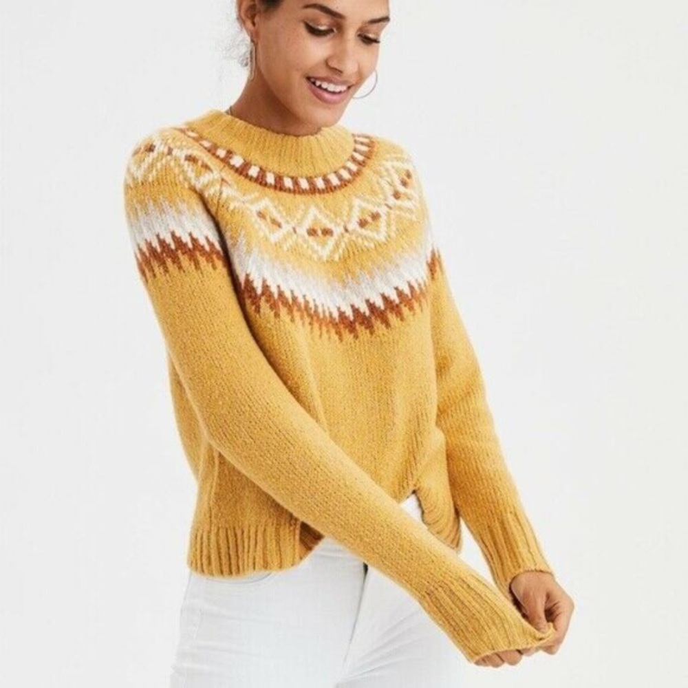 American Eagle Sweater